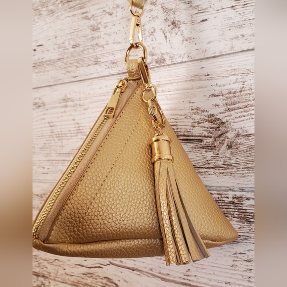 Pyramid-shaped Wristlet - Picture 2 of 12